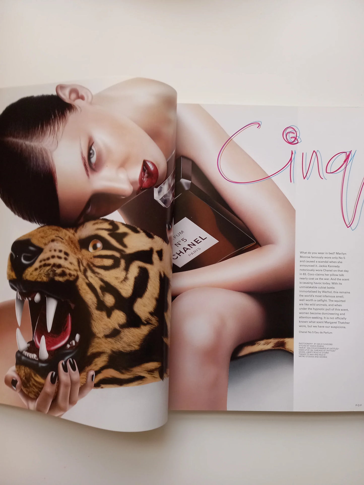 POP Magazine - Issue 1 *Autumn/Winter 2000/2001*