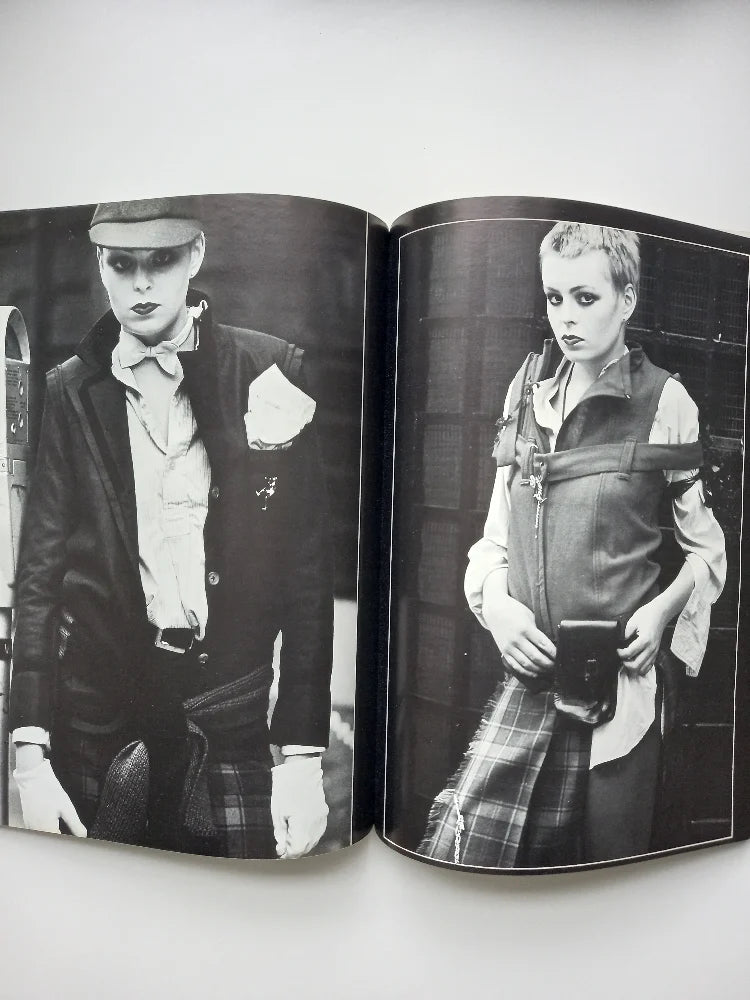 Deluxe Magazine - No.1