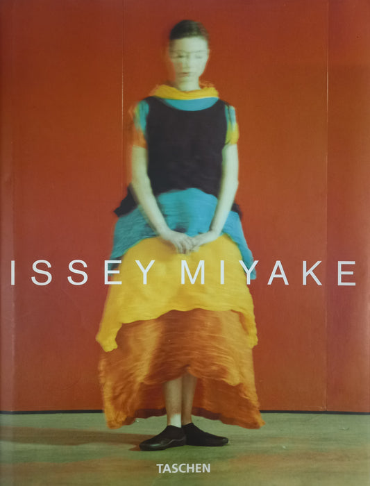 Mark Holborn - Issey Miyake, 1995