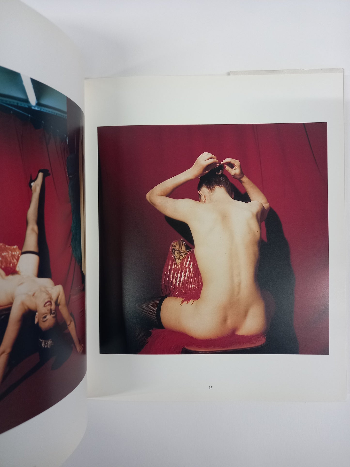 Bettina Rheims - Chambre Close