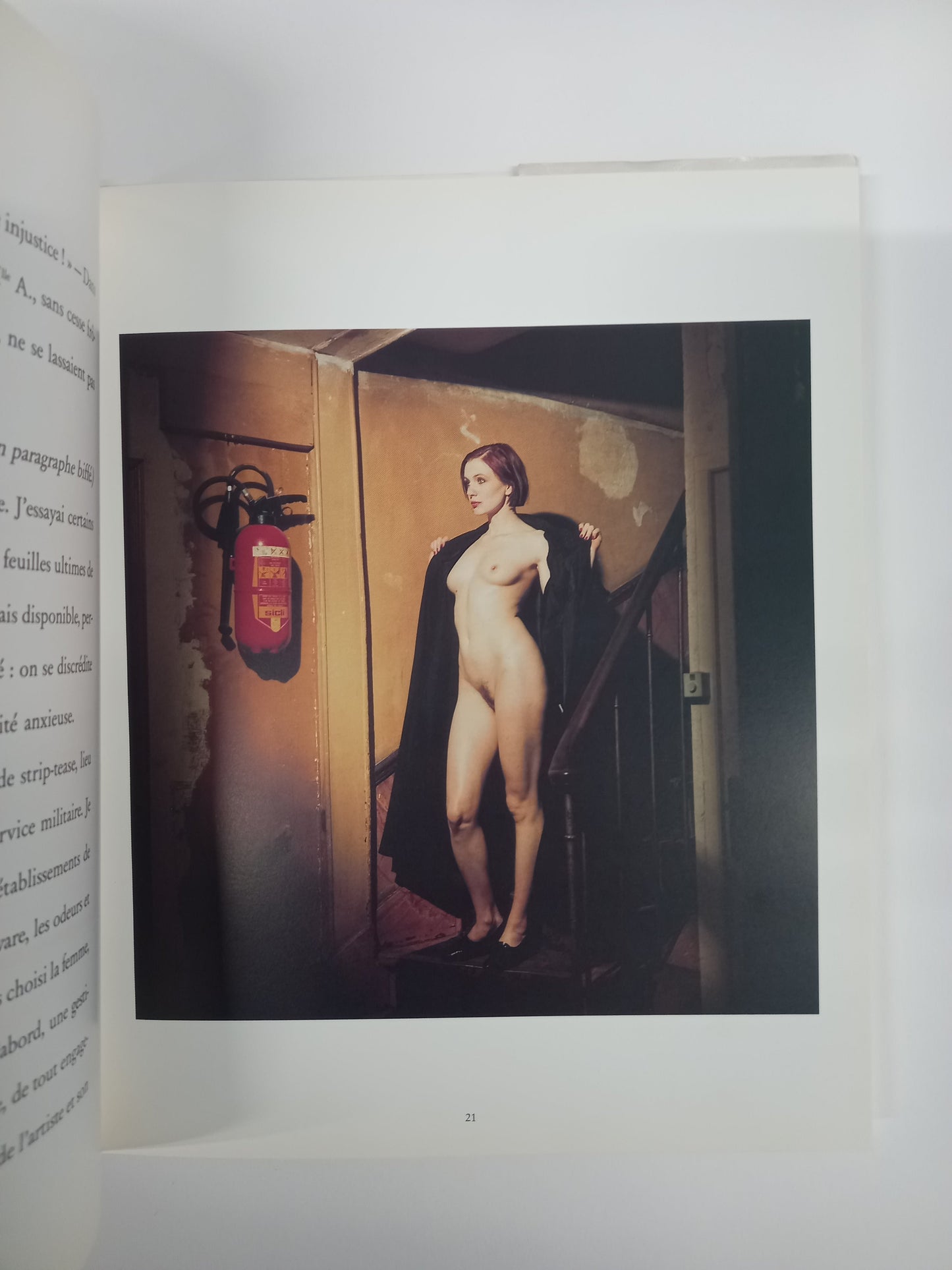 Bettina Rheims - Chambre Close