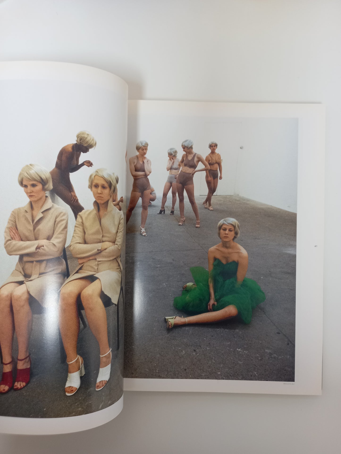 Vanessa Beecroft - Performances VB 08-36