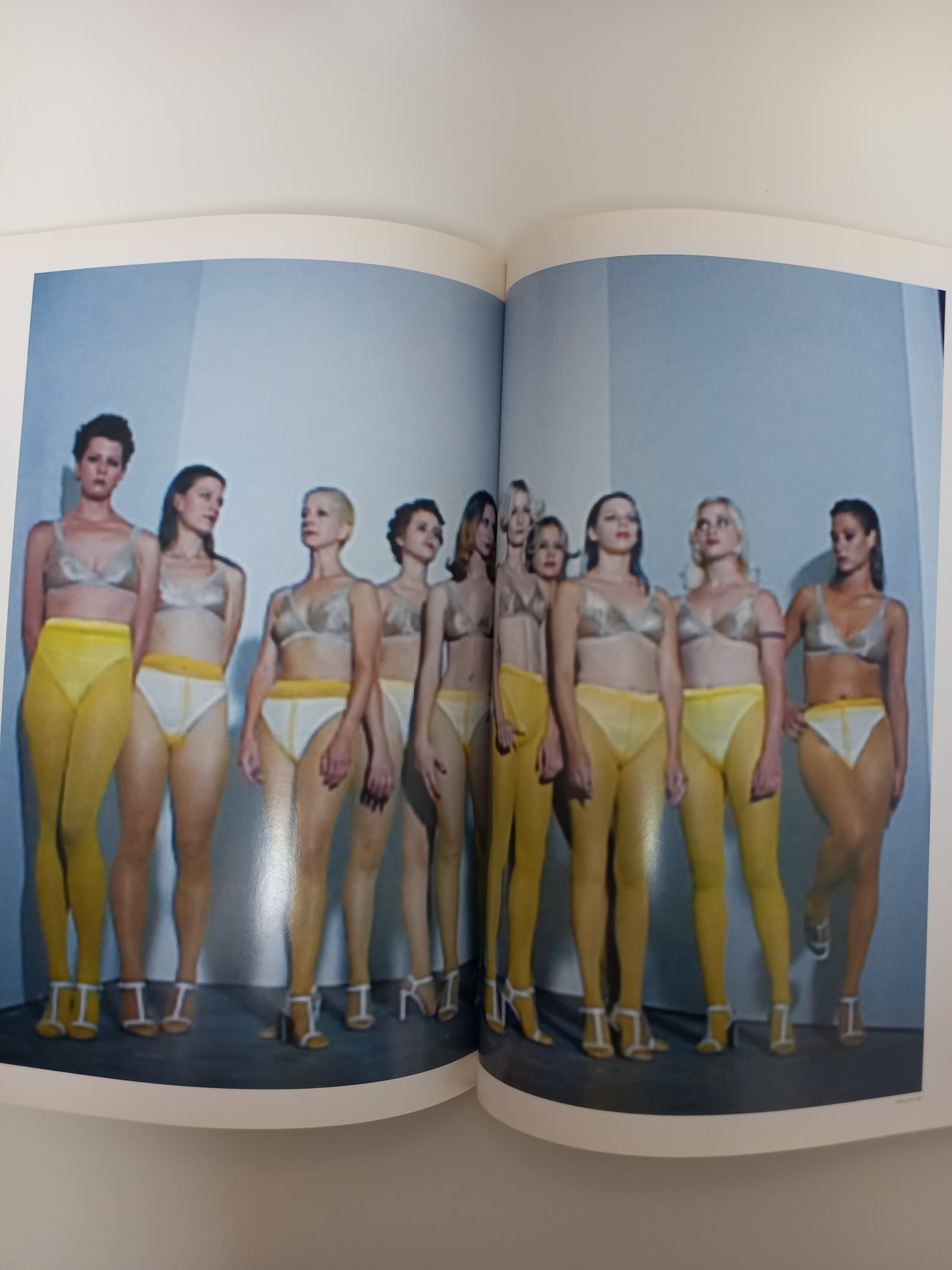 Vanessa Beecroft - Performances VB 08-36